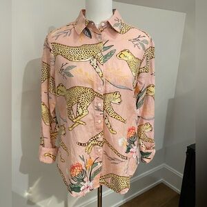 Las Sureñas - women’s Pink Floral Cheetah Shirt